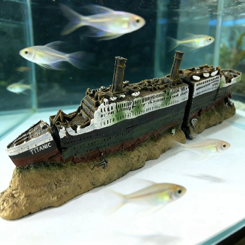 Titanic Wreck Fish Tank Decoration Sunken Ship Ornament Aquarium Landscape Decor Realistic Shipwreck Model Betta Fish Hiding